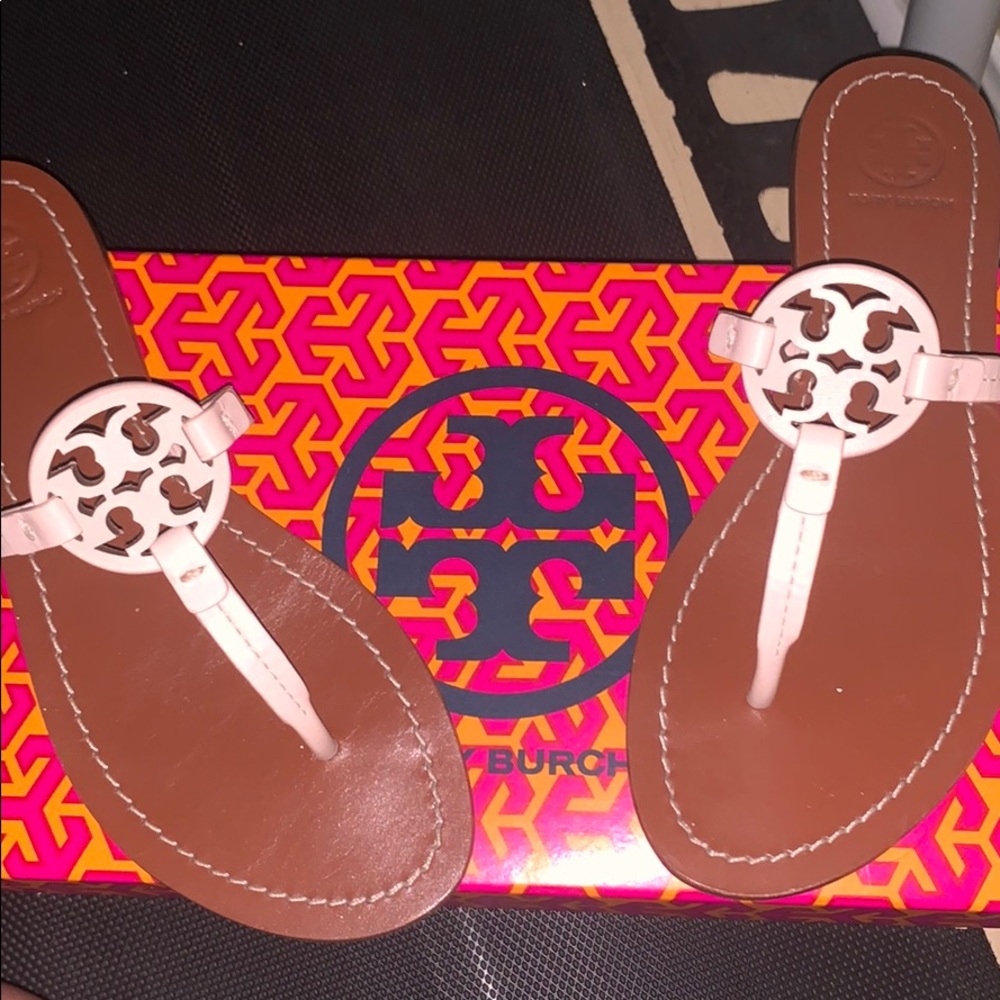 Tory Burch Gabriel flat thong leather flats